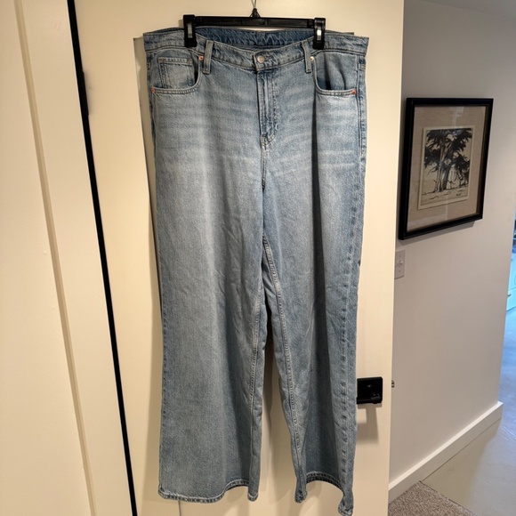 Gap Mid Rise UltraSoft Baggy Jeans - Picture 6 of 11